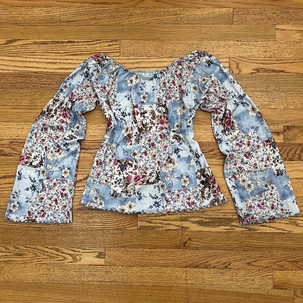 Y2k Blue Patchwork Floral Pattern Bell Sleeve Shi… - image 5